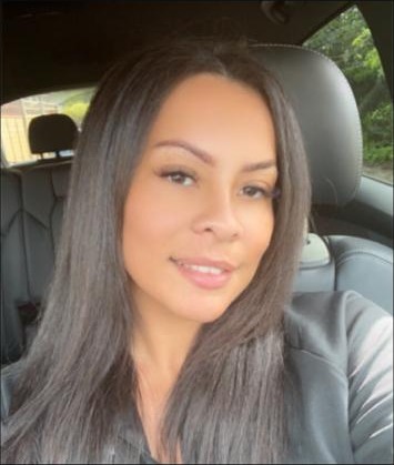 Carly, Prestige Beauty Beautique team member